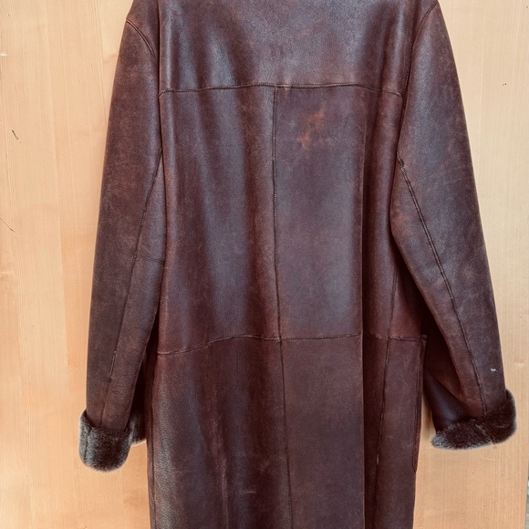 Prada shearling coat - Picture 3 of 11